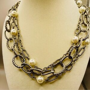 Premier Designs 3 strand necklace with faux pearls and silver tone links.